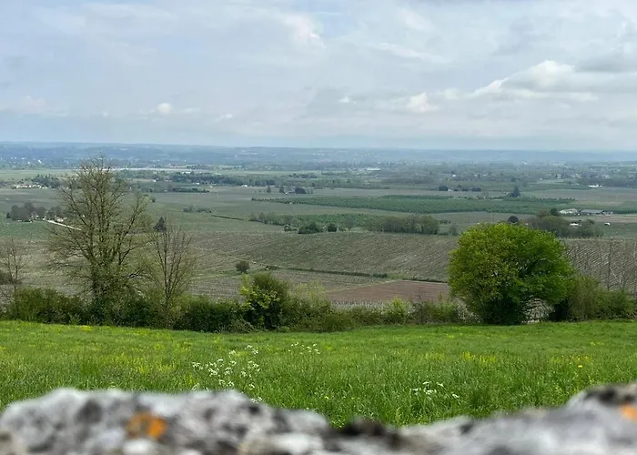 Du Jardin Perdoux Apartment